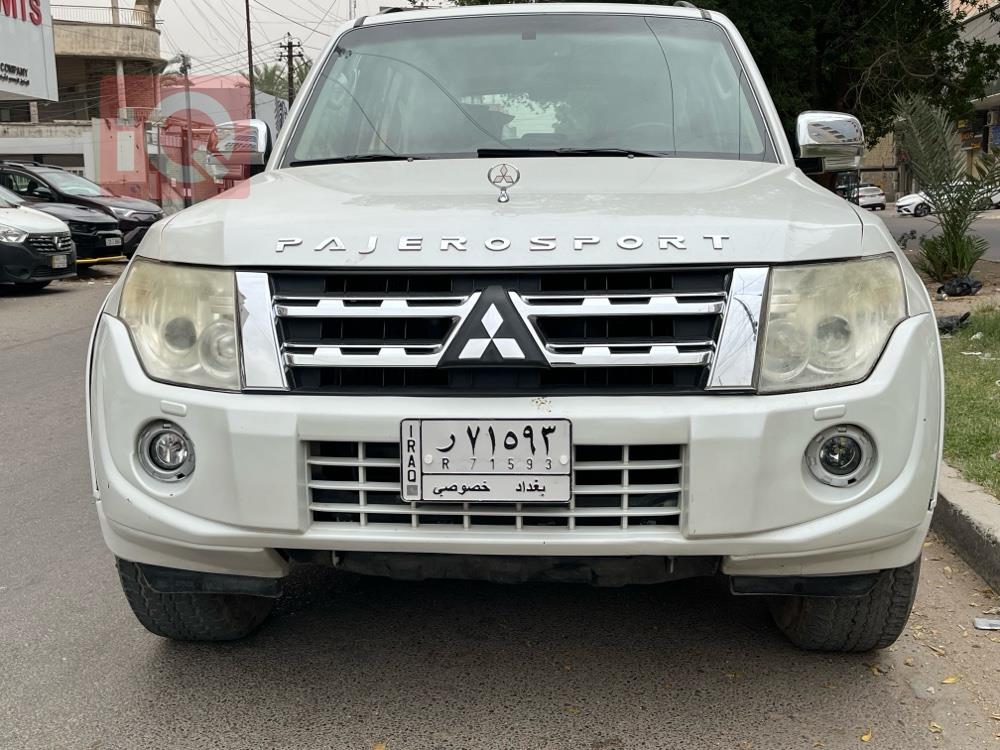 ميتسوبيشي باجيرو سبورت